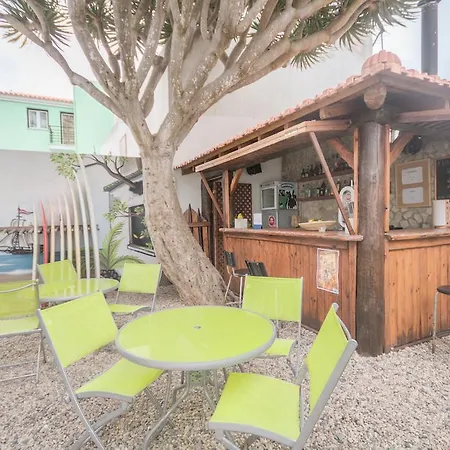 Green Peniche